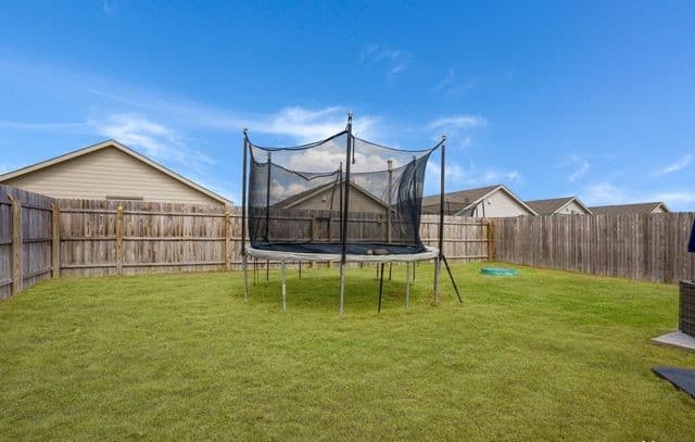 14815  Berkshire Way, San Antonio, TX 78254 — photo 23