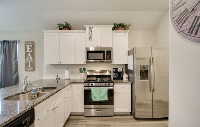 14815  Berkshire Way, San Antonio, TX 78254 — photo 6