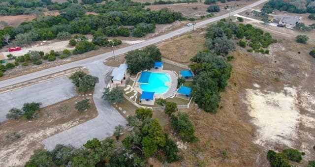 325  Ridge Pt, Spring Branch, TX 78070 — photo 9