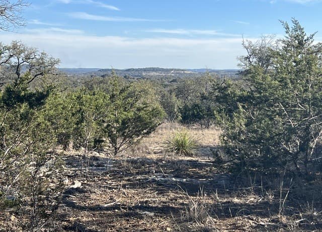215  Palomino Springs, Bandera, TX 78003 — photo 4