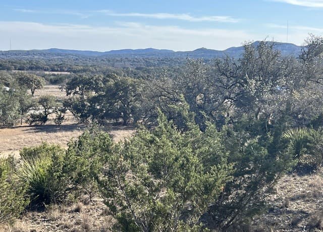 215  Palomino Springs, Bandera, TX 78003 — photo 8