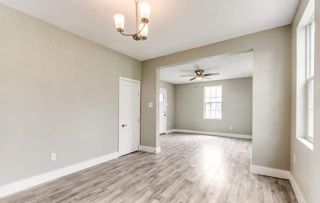 941 W Myrtle St, San Antonio, TX 78212 — photo 11