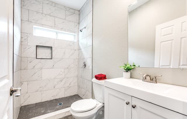 941 W Myrtle St, San Antonio, TX 78212 — photo 15