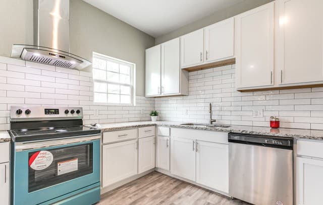 941 W Myrtle St, San Antonio, TX 78212 — photo 5