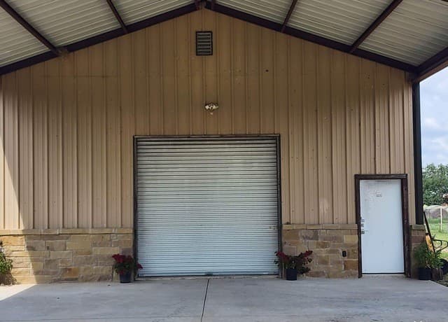1208  County Road 317, La Vernia, TX 78121 — photo 3