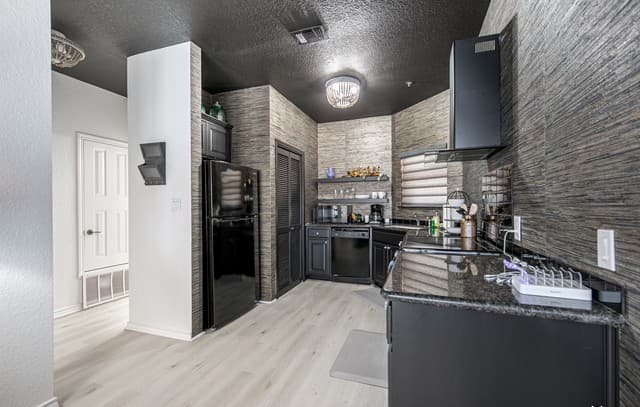 20  Tapatio Dr E Unit 203, Boerne, TX 78006 — photo 4