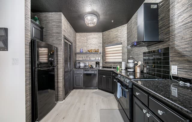 20  Tapatio Dr E Unit 203, Boerne, TX 78006 — photo 5