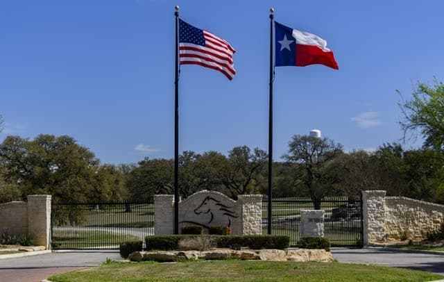 0  Doc Holiday, Bandera, TX 78003 — photo 8
