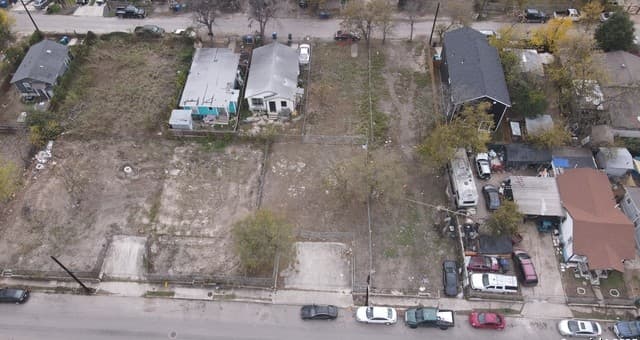 112  Del Valle Alley, San Antonio, TX 78207 — photo 8