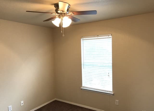 131  Booker Palm, San Antonio, TX 78239 — photo 13