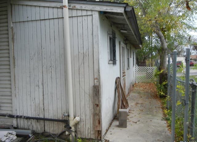 226  Avalon, San Antonio, TX 78213 — photo 9