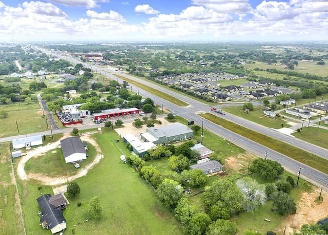 2315  Hwy 181, Floresville, TX 78114 — photo 7