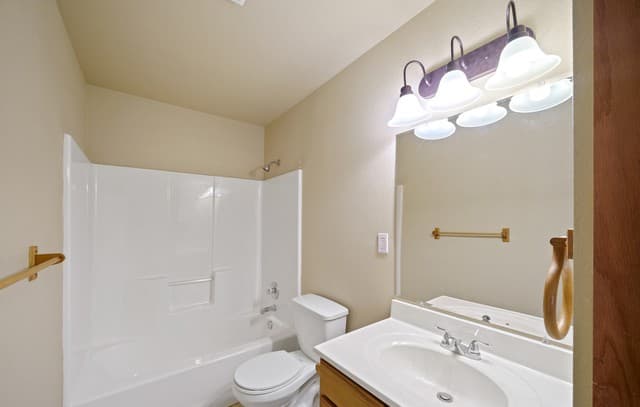 280  Rosalie Dr, New Braunfels, TX 78130 — photo 10