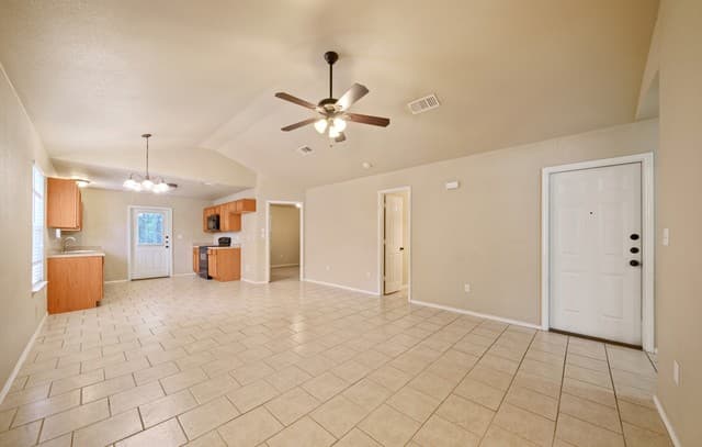 280  Rosalie Dr, New Braunfels, TX 78130 — photo 4