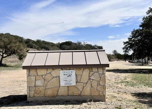 247  Highgate Dr, Bandera, TX 78003 — photo 18