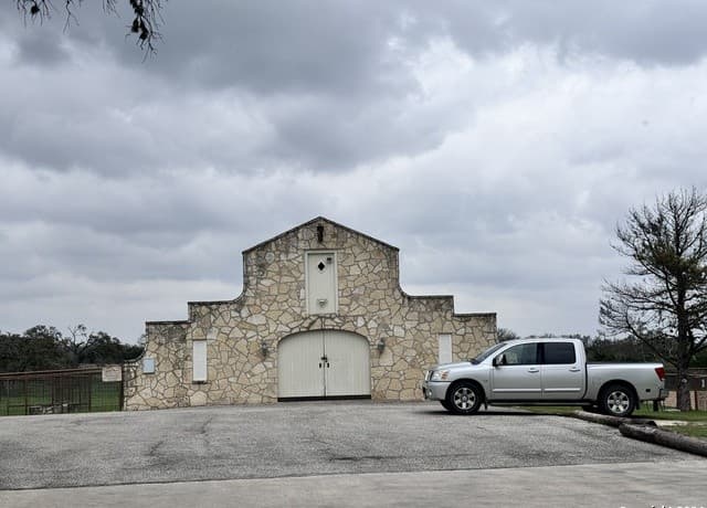 247  Highgate Dr, Bandera, TX 78003 — photo 20