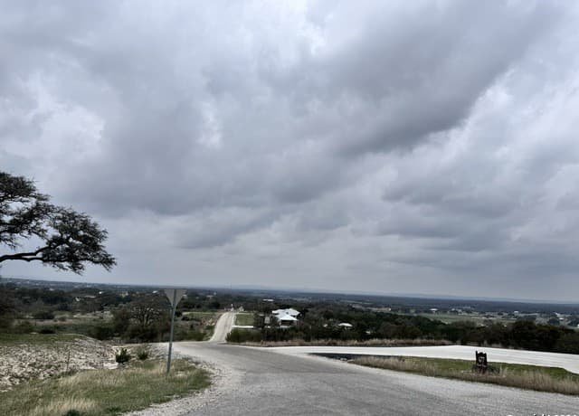 247  Highgate Dr, Bandera, TX 78003 — photo 23