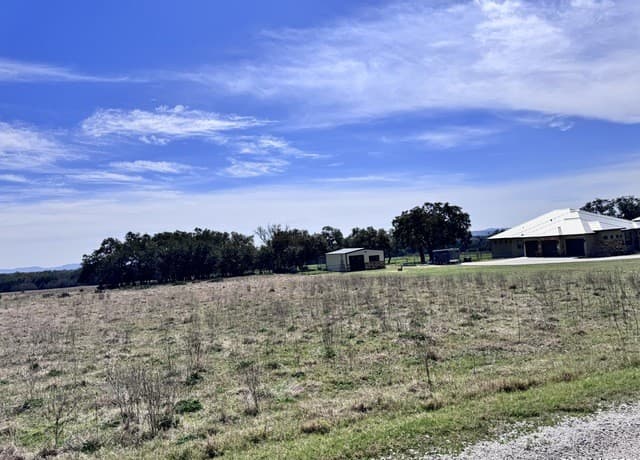 247  Highgate Dr, Bandera, TX 78003 — photo 7
