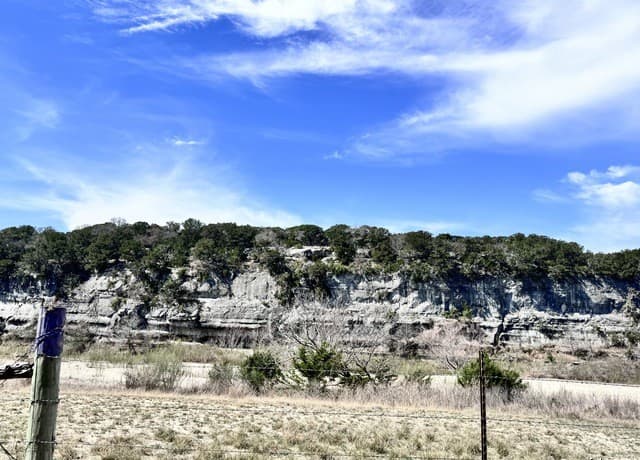 247  Highgate Dr, Bandera, TX 78003 — photo 9