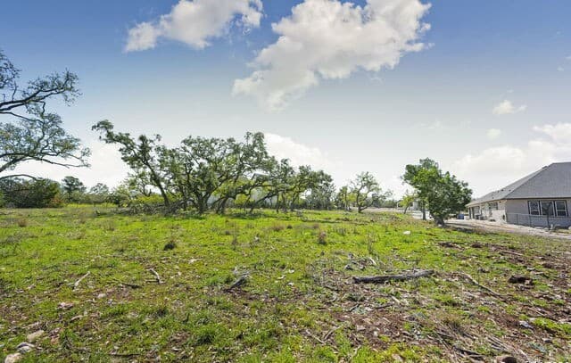 1275  Smoky Loop Rd, New Braunfels, TX 78132 — photo 4