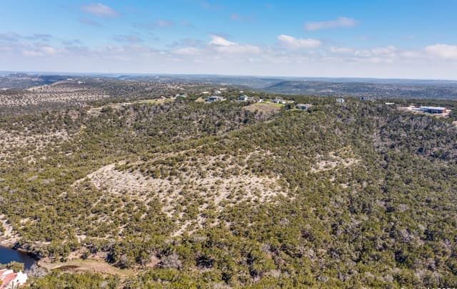 1081  Hillside View Dr, New Braunfels, TX 78132 — photo 10