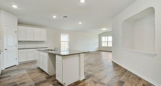 528  Twisting Stream, Cibolo, TX 78108 — photo 2