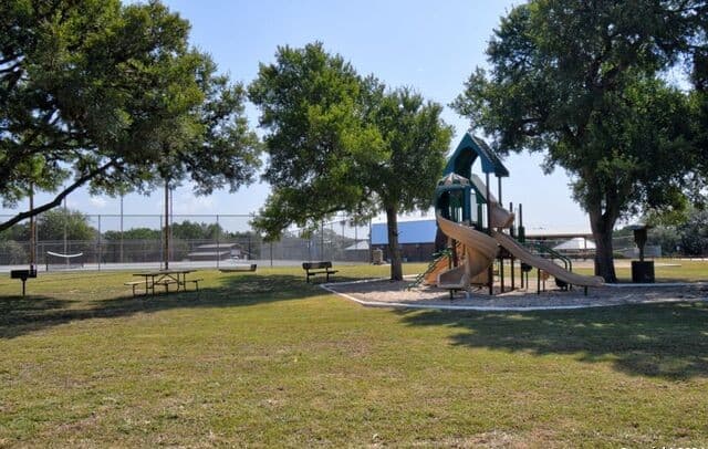 278  Canyon Drive, Bandera, TX 78003 — photo 8