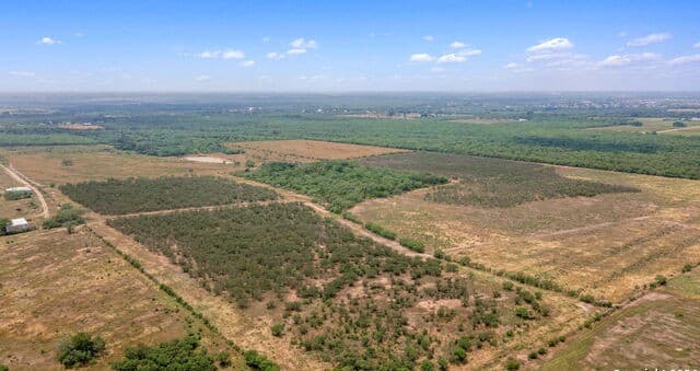 7507  New Sulphur Springs Rd, San Antonio, TX 78263 — photo 14