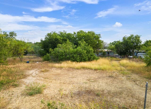 251  Coyol St, San Antonio, TX 78237 — photo 11