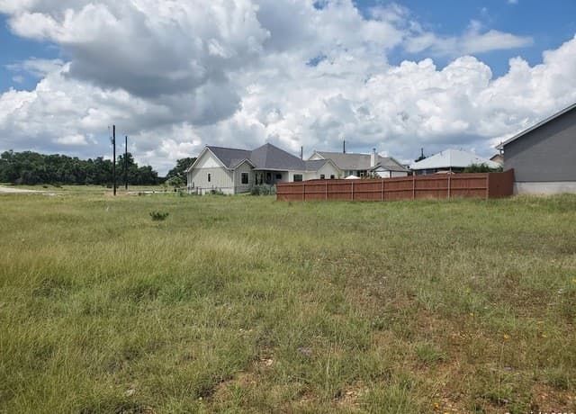 118  Warren Wallace, Blanco, TX 78606 — photo 5