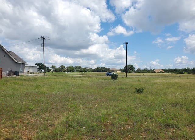 118  Warren Wallace, Blanco, TX 78606 — photo 9