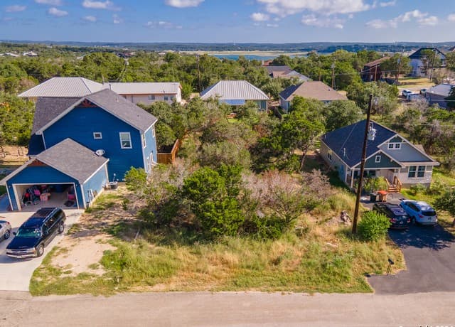 1021  Eagle Flight, Canyon Lake, TX 78133 — photo 9