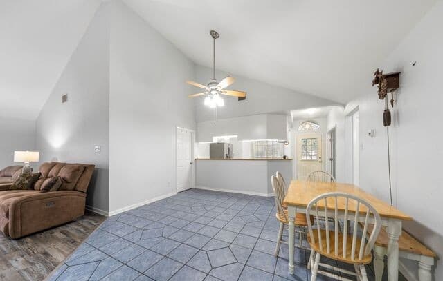 104  Scenic Oak, Floresville, TX 78114 — photo 13
