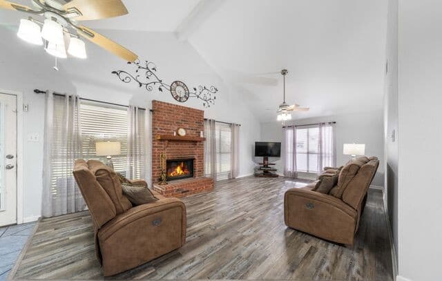 104  Scenic Oak, Floresville, TX 78114 — photo 14