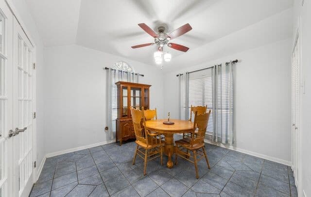 104  Scenic Oak, Floresville, TX 78114 — photo 21