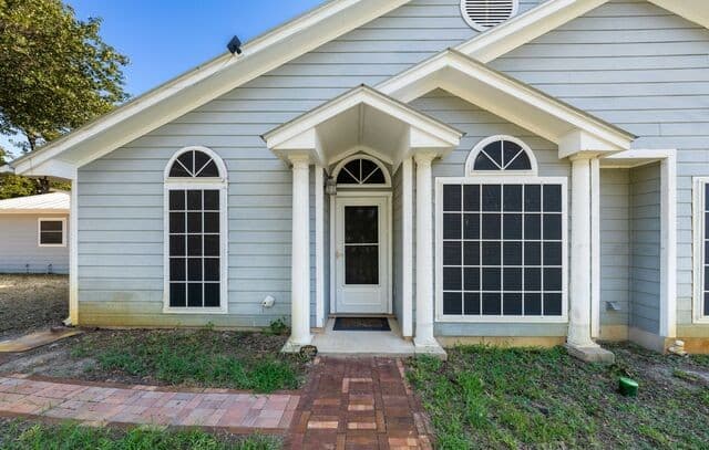 104  Scenic Oak, Floresville, TX 78114 — photo 5