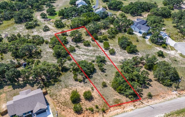 114  Peter Kleid Loop, Blanco, TX 78606 — photo 4