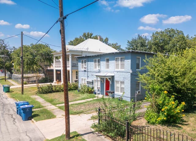 217  Lotus St, San Antonio, TX 78210 — photo 6