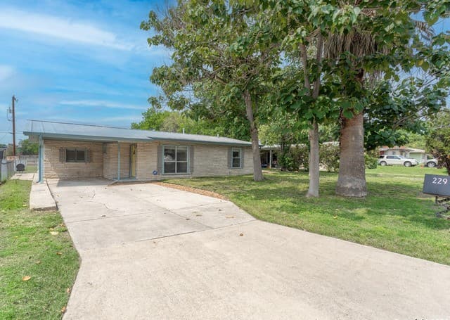229 Weathercock Lane