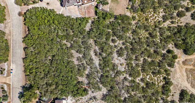13  Champions Run, San Antonio, TX 78258 — photo 11