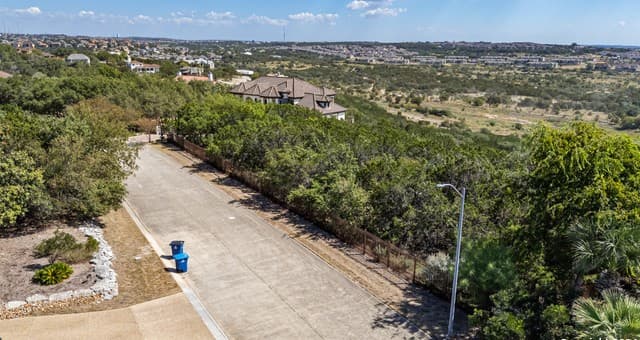 13  Champions Run, San Antonio, TX 78258 — photo 17