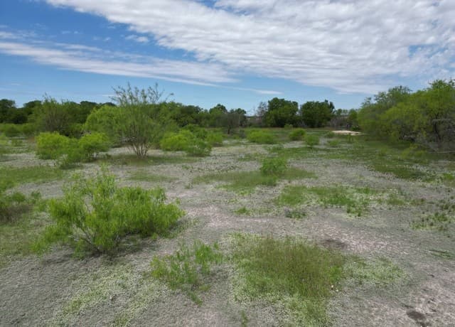 2020  Goeth Rd, San Antonio, TX 78221 — photo 5