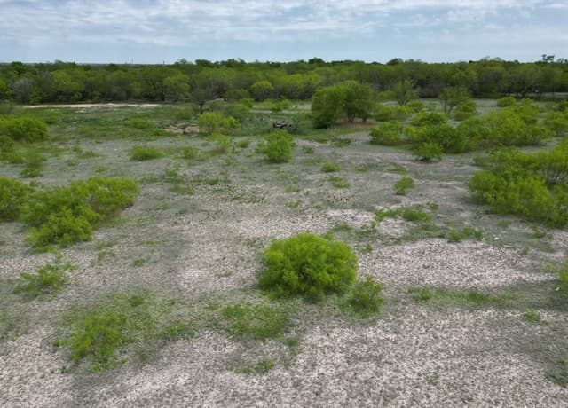 2020  Goeth Rd, San Antonio, TX 78221 — photo 6