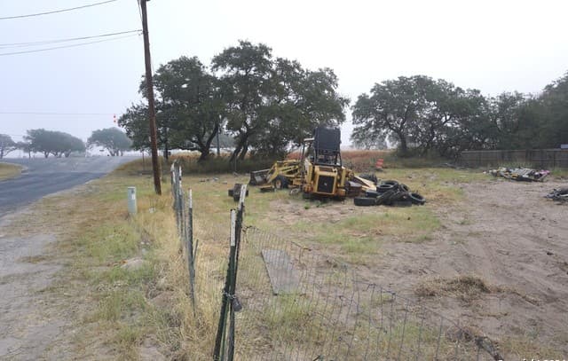 47  Viewpoint Dr, Poteet, TX 78065 — photo 3
