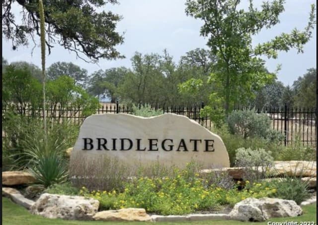 251  Highgate Drive, Bandera, TX 78003 — photo 2