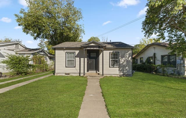 611  Kirk Pl, San Antonio, TX 78225 — photo 2