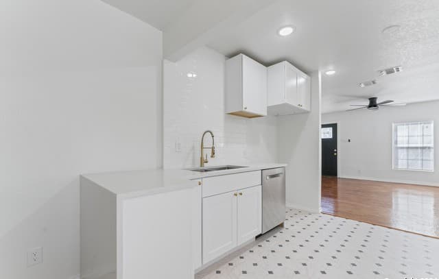611  Kirk Pl, San Antonio, TX 78225 — photo 9