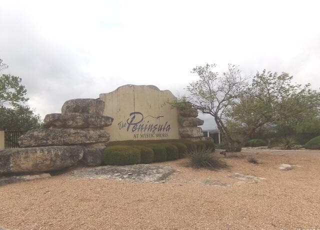 760  Pacific Pl