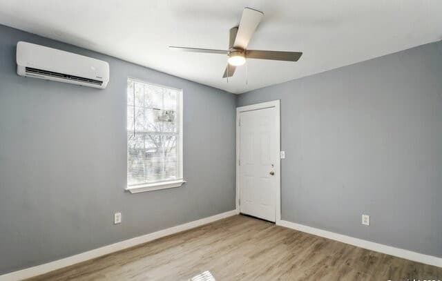 132  Renfro Dr, Devine, TX 78016 — photo 13