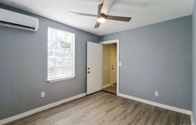 132  Renfro Dr, Devine, TX 78016 — photo 23